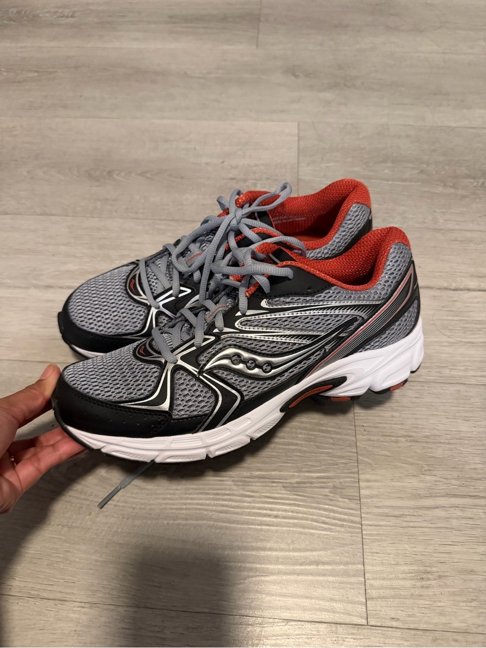 Saucony ride millenium